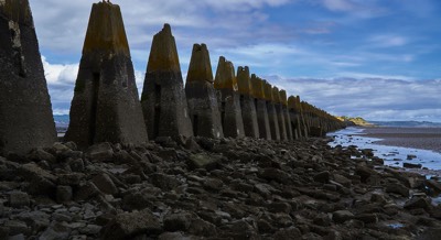 Cramond Island, Edinburgh,  causeway with anti-boat pylons 