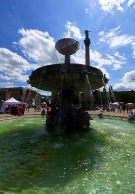  Fountain Schlossplatz 