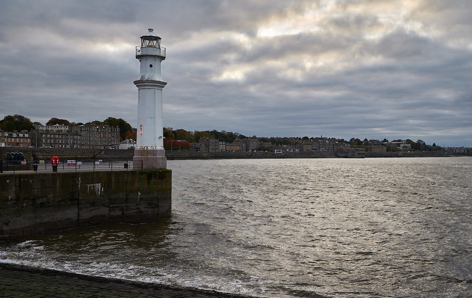  Newhaven Lighthouse 