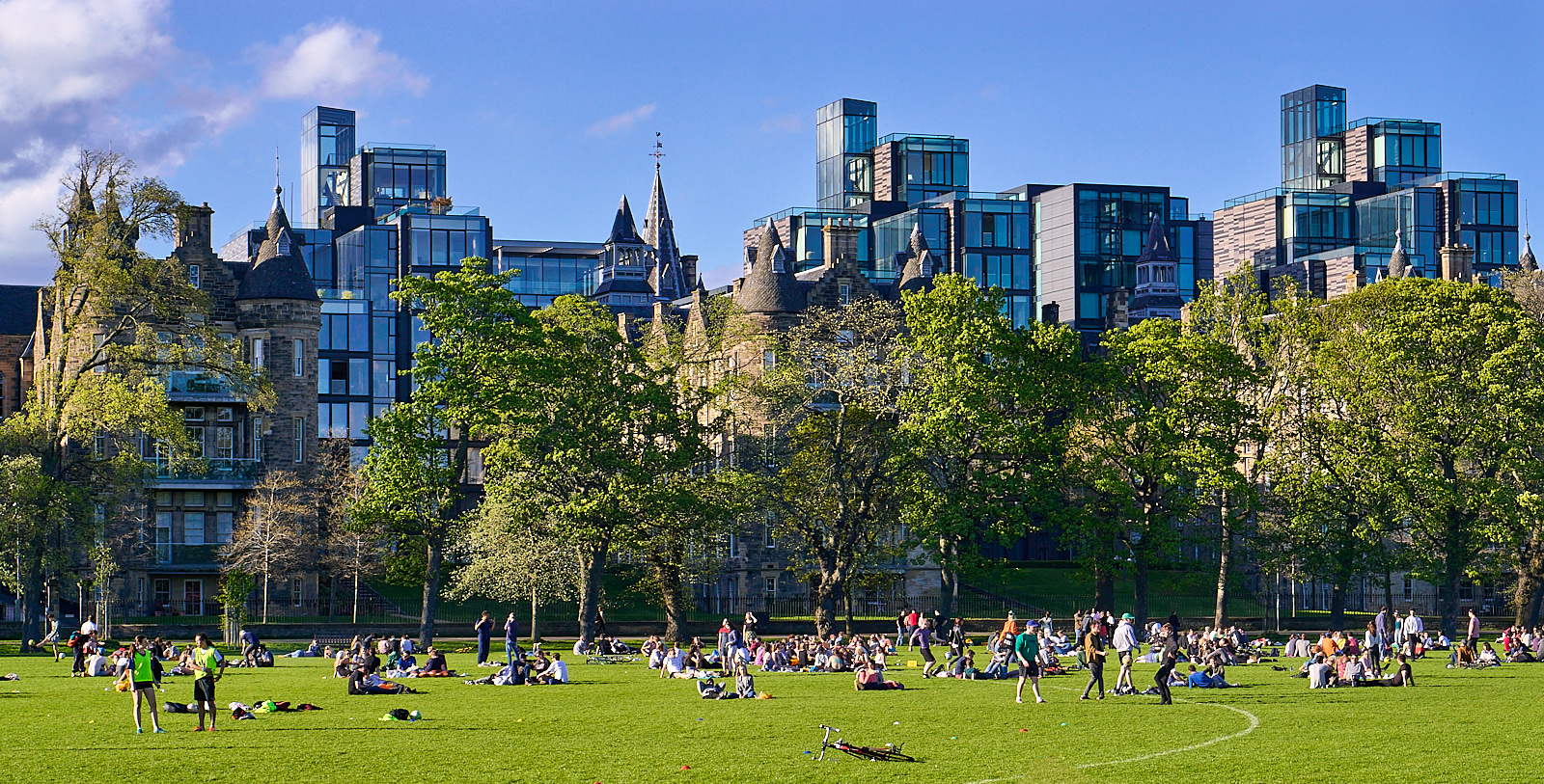  The Meadows, looking towards the University of Edinburgh 