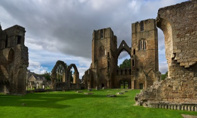  Elgin Cathedral 