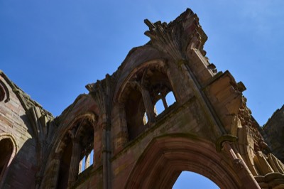  Melrose Abbey 