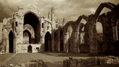  Melrose Abbey 
