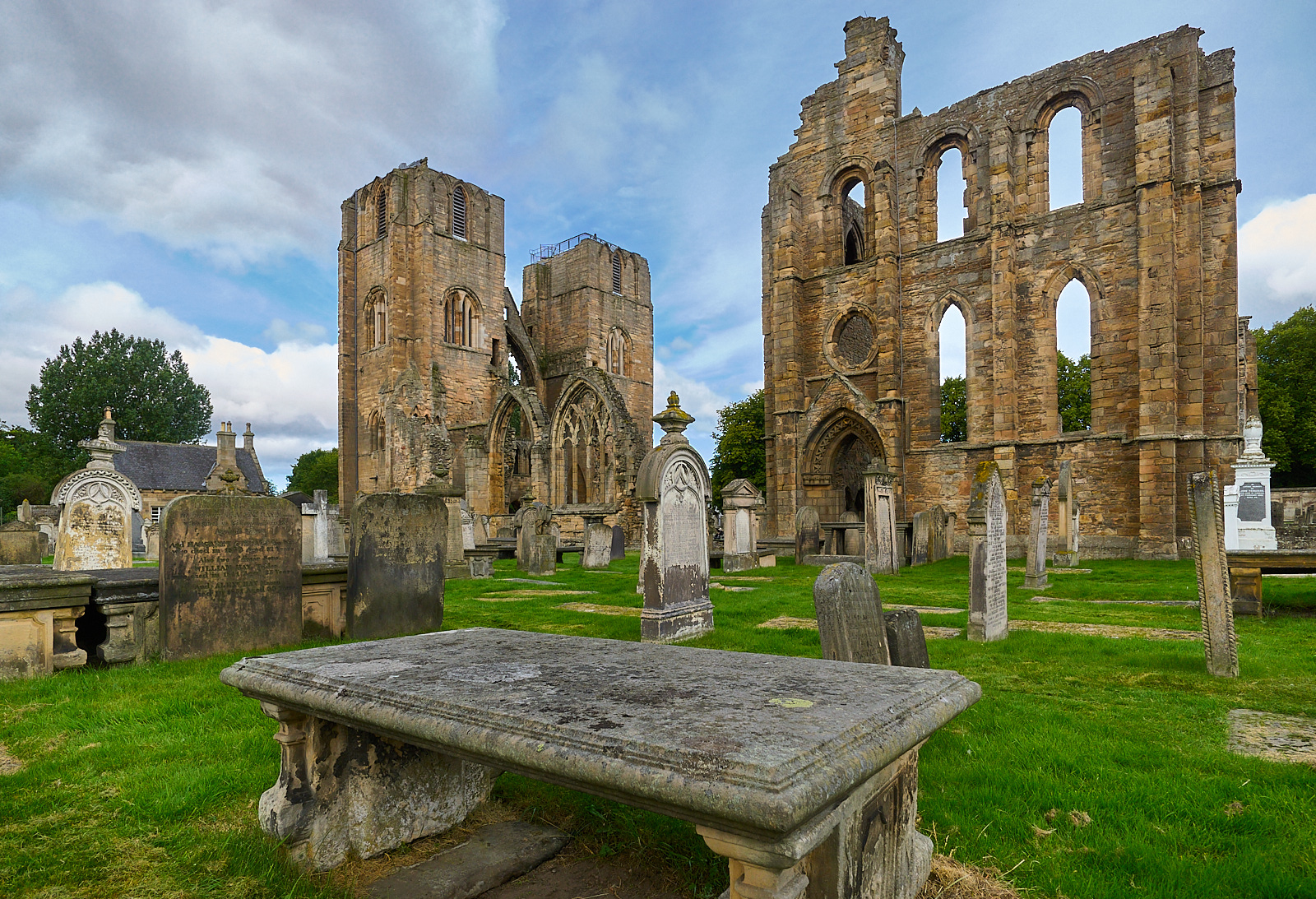  Elgin Cathedral 
