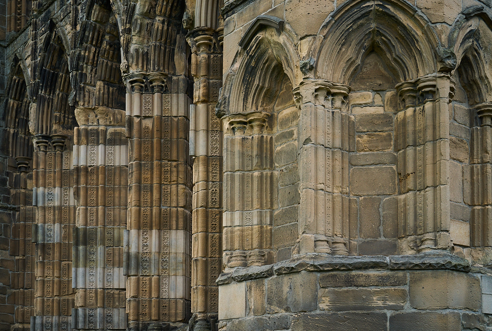  Elgin Cathedral 