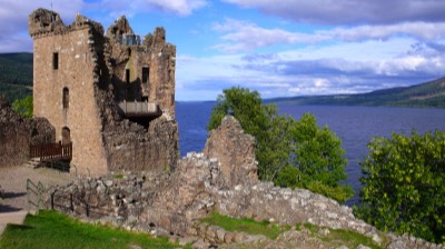  Urquhart Caslte, near Inverness 