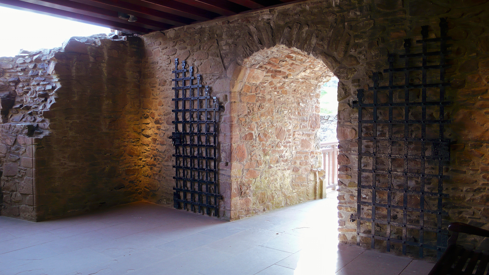  Urquhart Caslte, near Inverness 