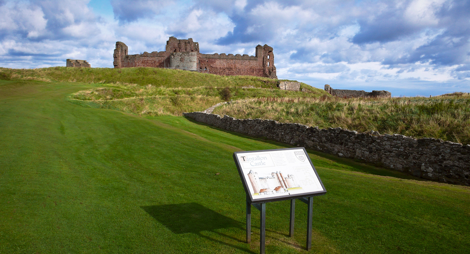  Tantallon Castle 