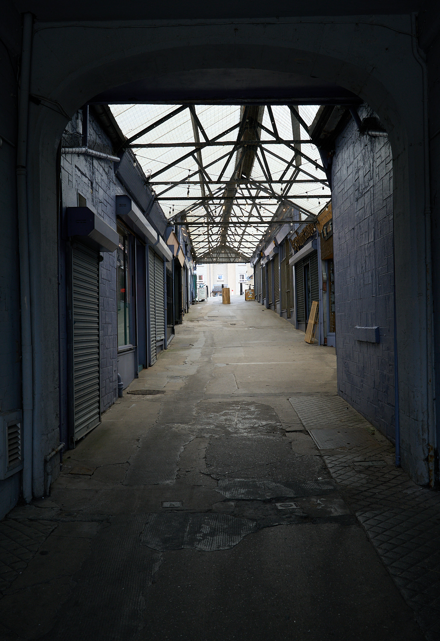  Kirkcaldy, Arcade, South End of Highstreet 