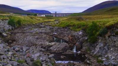  Loch Glascarnoch and Glascarnoch dam 