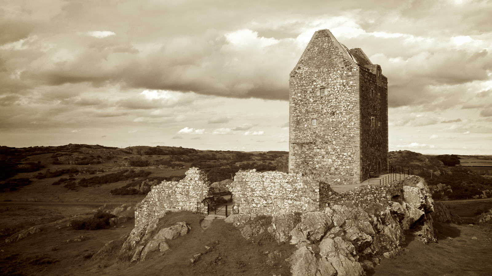  Smailholm Tower near Kelso 