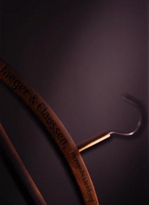  Hanger 