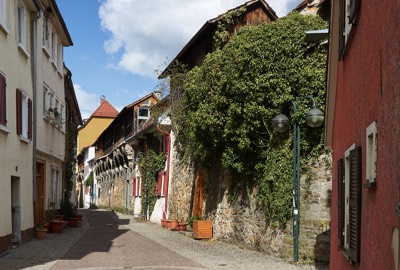  Old town wall 