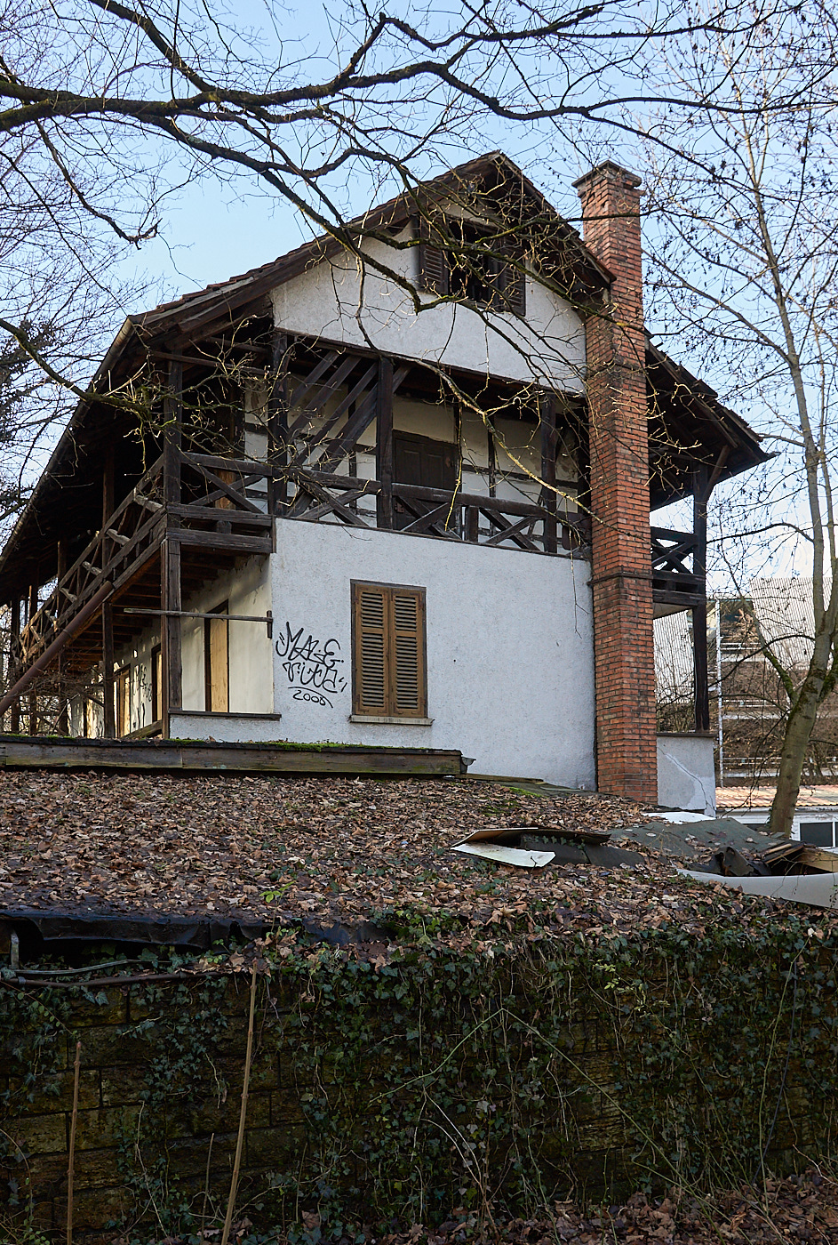  Echazufer, old house 
